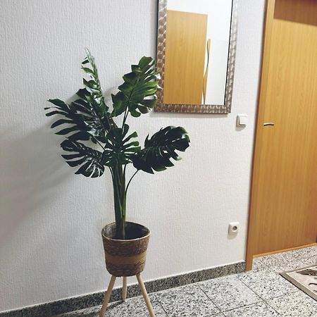 Zentrale Grosse Vollausgestattete Wohnung Fuer Alle Zwecke Perfekt Geeignet Witten Exterior photo