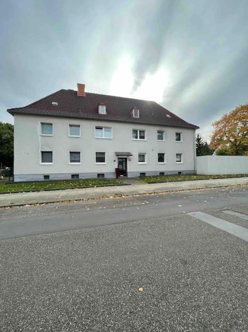 Zentrale Grosse Vollausgestattete Wohnung Fuer Alle Zwecke Perfekt Geeignet Witten Exterior photo